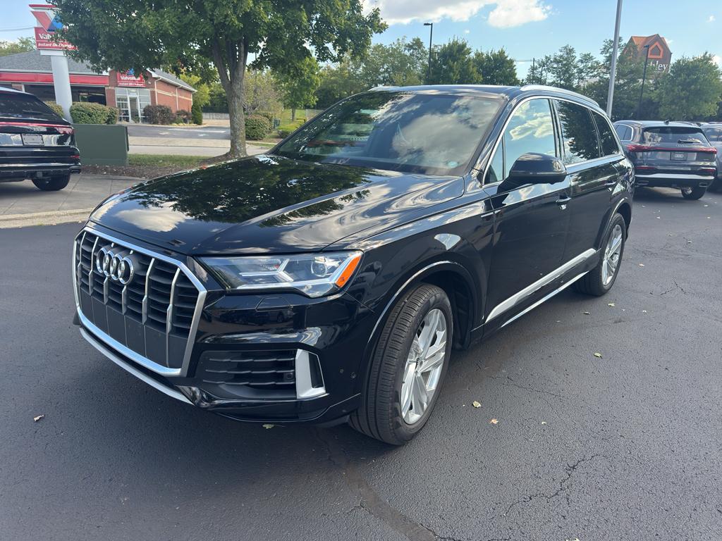 2021 Audi Q7 55 Premium Plus quattro Tiptronic's photo