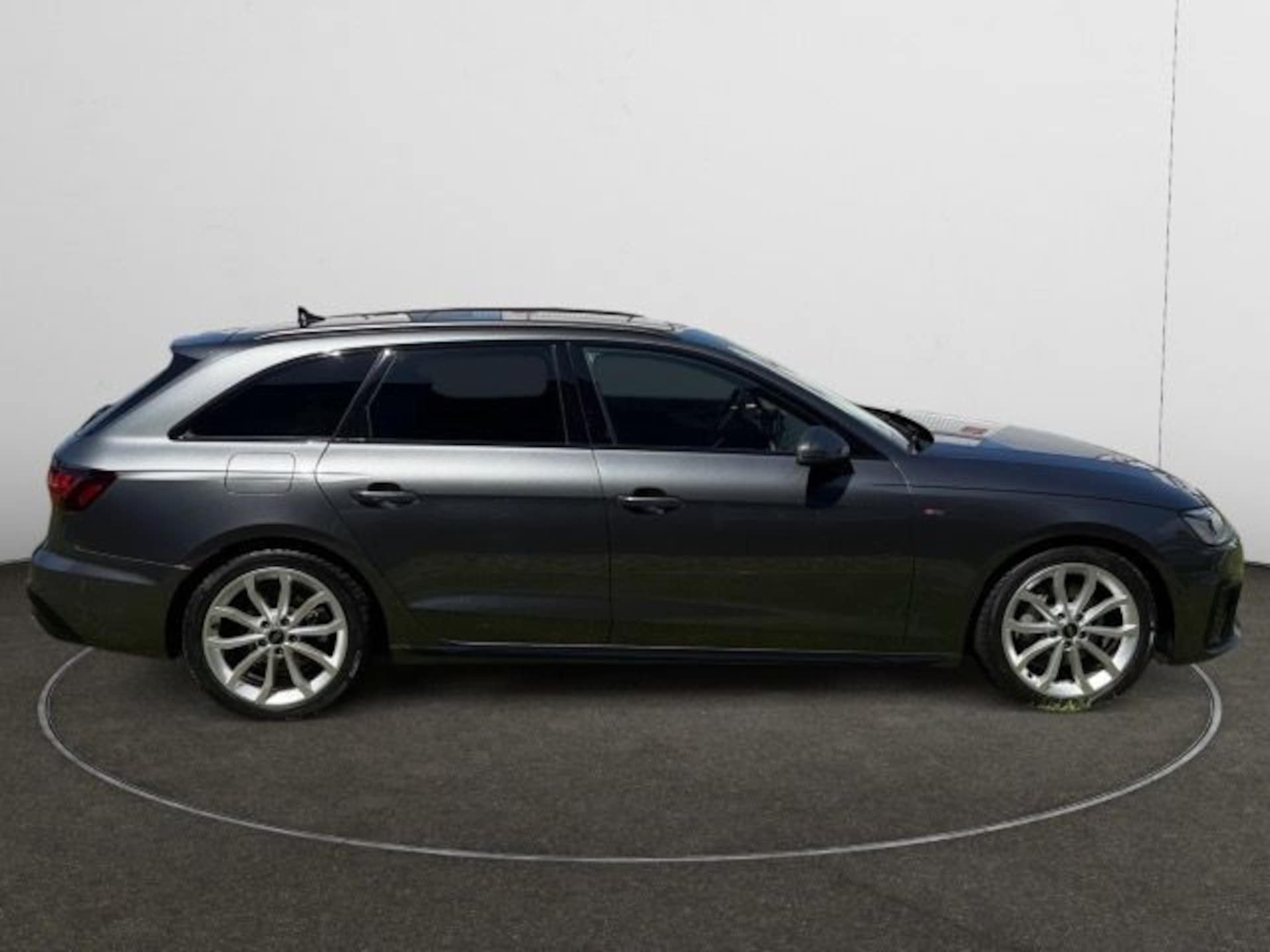 Audi A4 Avant S line