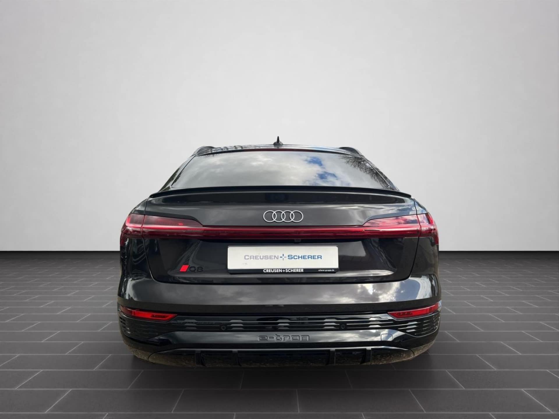 Audi Q8 Sportback e-tron S line
