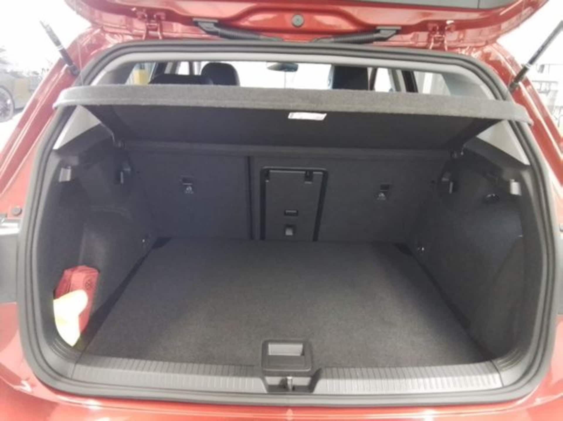Volkswagen Golf Style