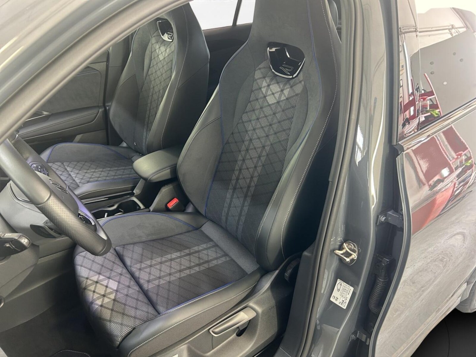 Volkswagen Tiguan – Bild 17