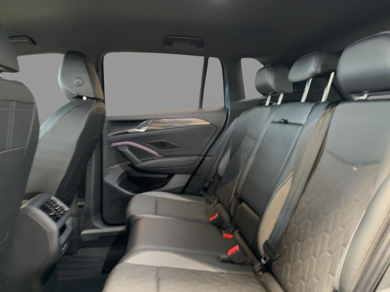 Volkswagen Tiguan – Bild 8
