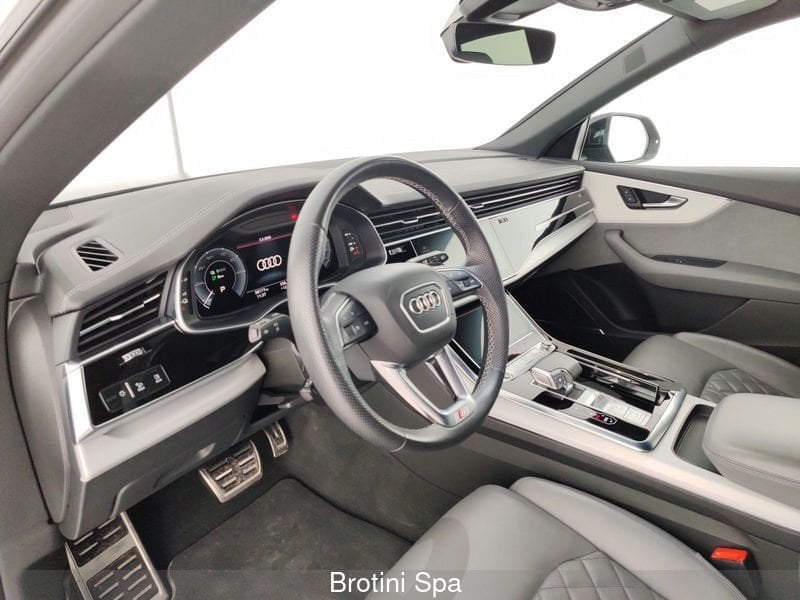Audi Q8 SUV TFSI e
