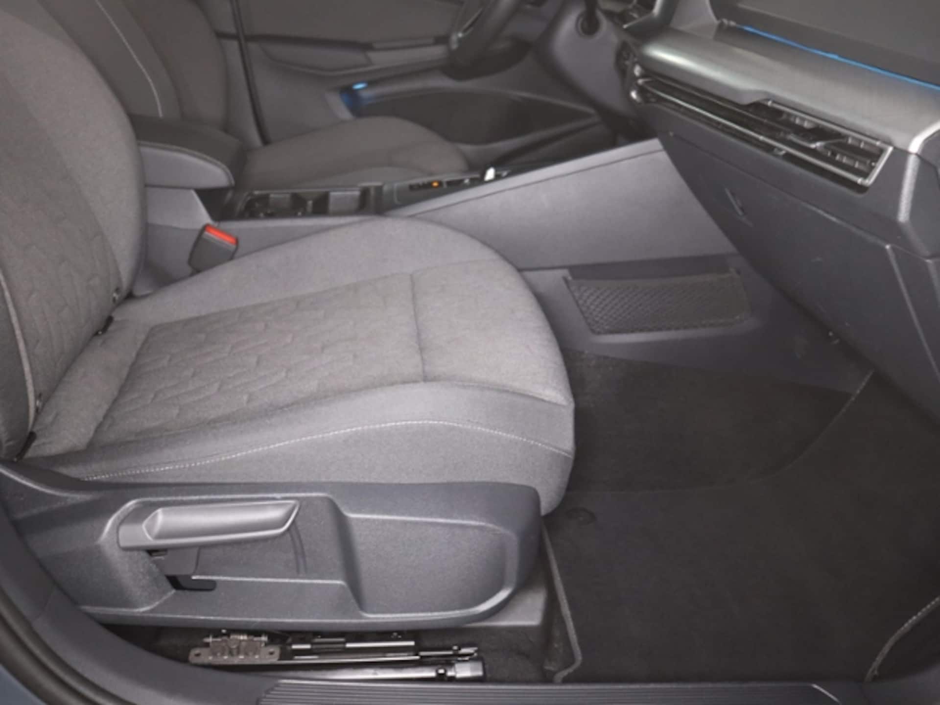 Volkswagen Golf Variant Life