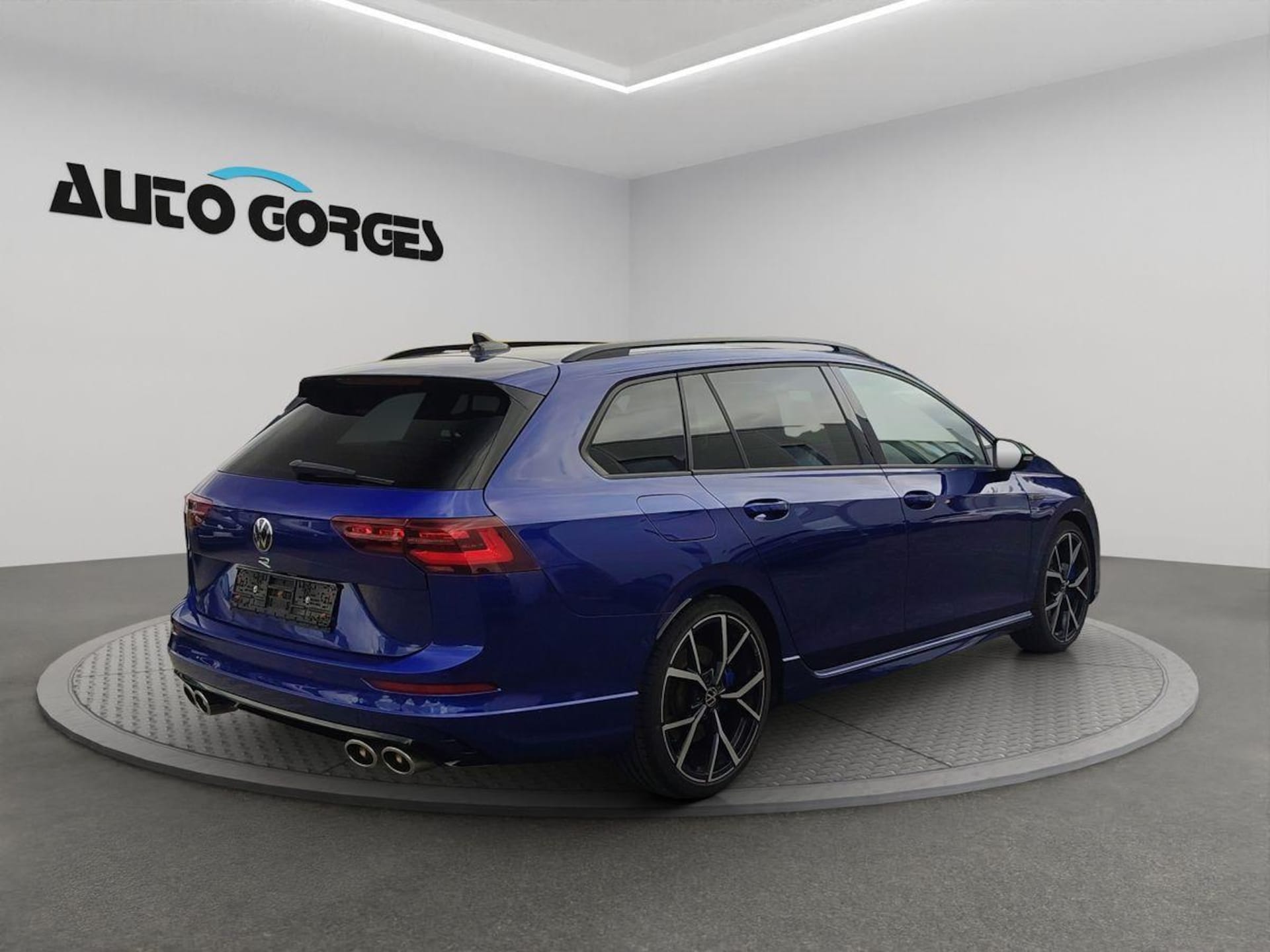 Volkswagen Golf Variant R