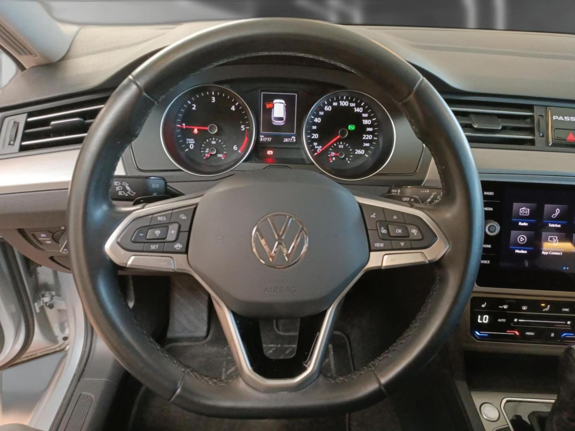 Volkswagen Passat Variant Basis-Modell
