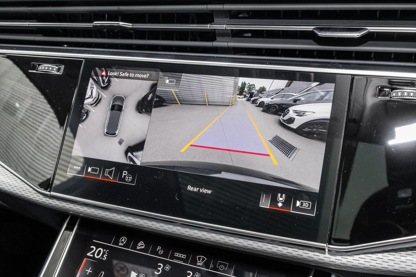 Image about Audi SQ7 SUV TFSI quattro tiptronic