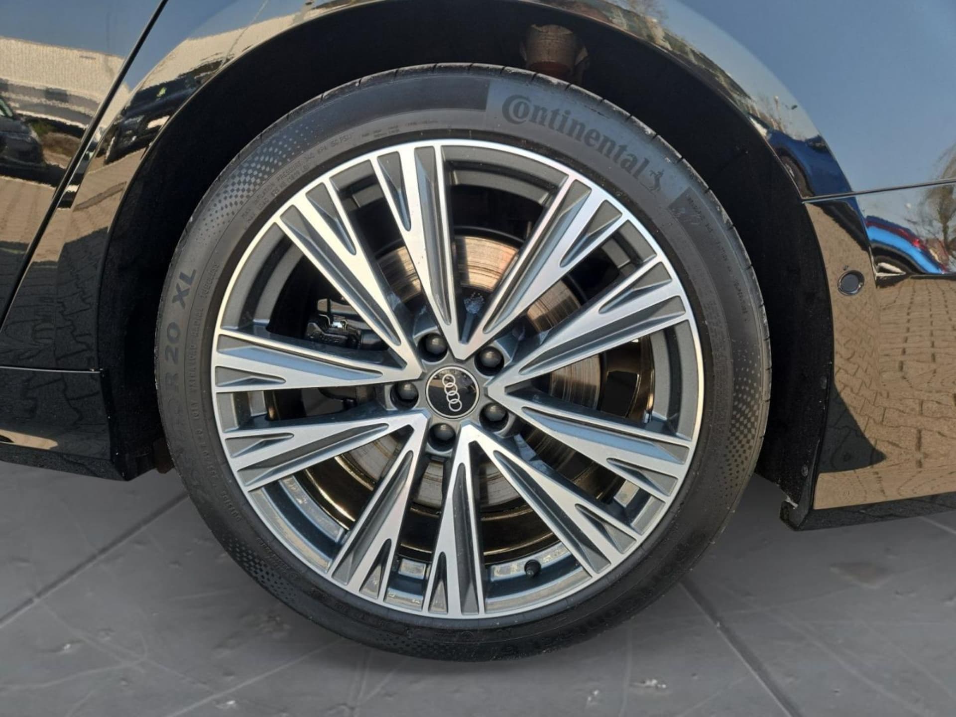 Audi S6 Avant