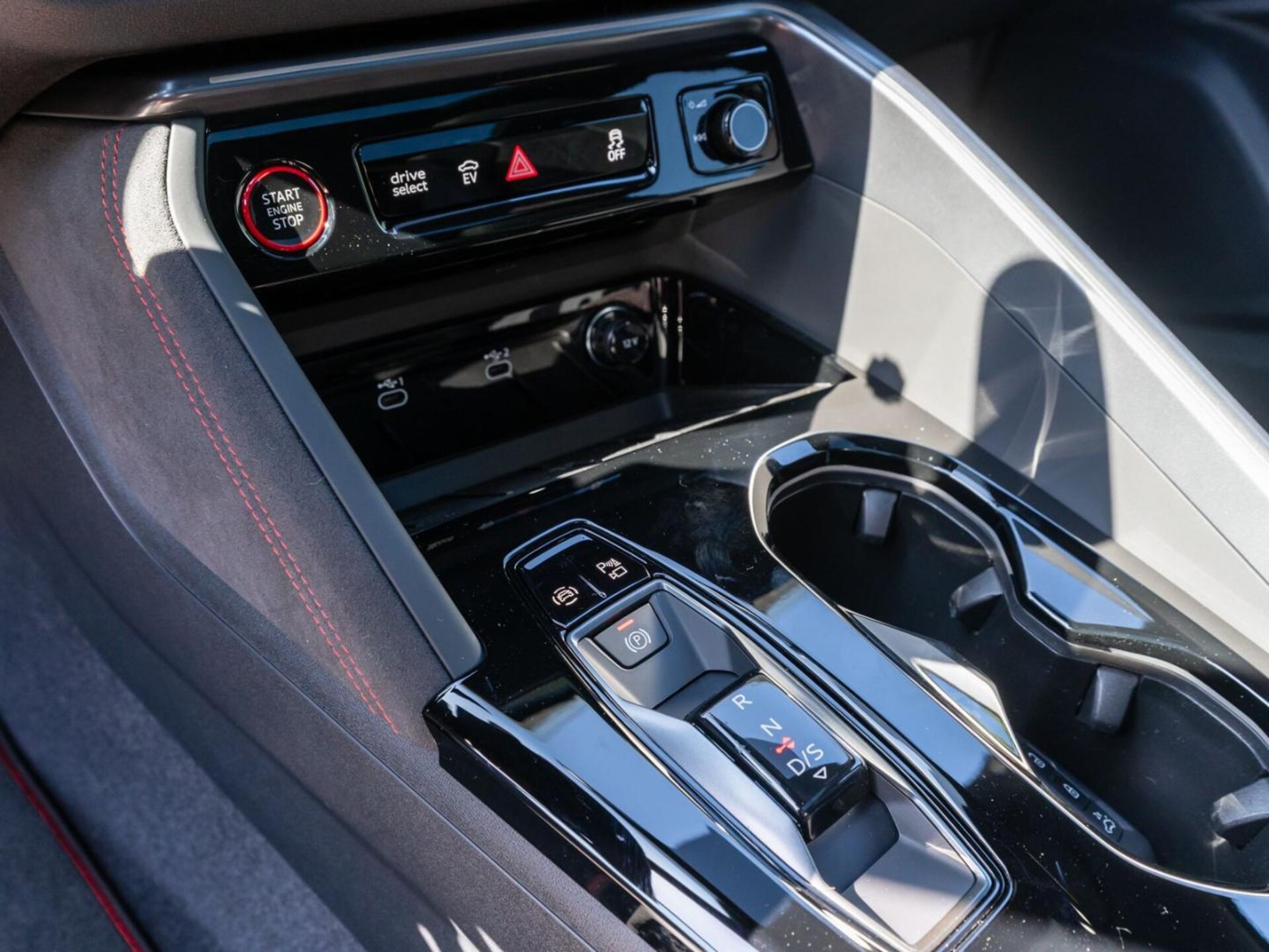 Audi Q5 SUV e-hybrid edition one