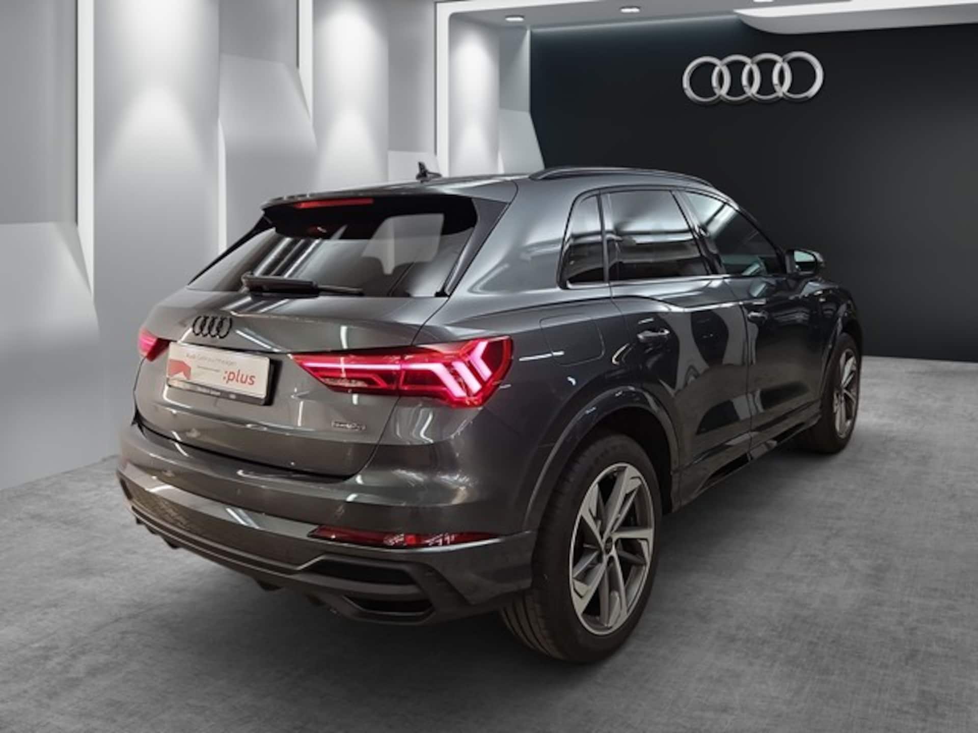 Audi Q3 SUV S line