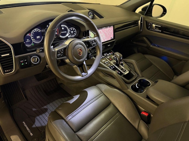 2020 Porsche Cayenne E-Hybrid Coupe