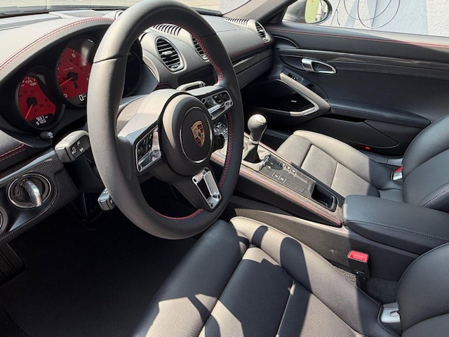 2025 Porsche 718 Cayman