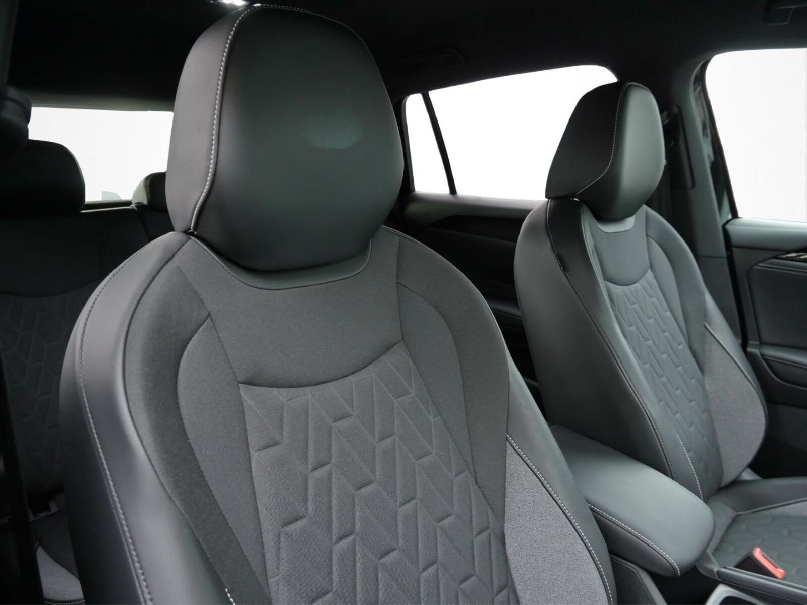 Volkswagen Tiguan – Bild 10