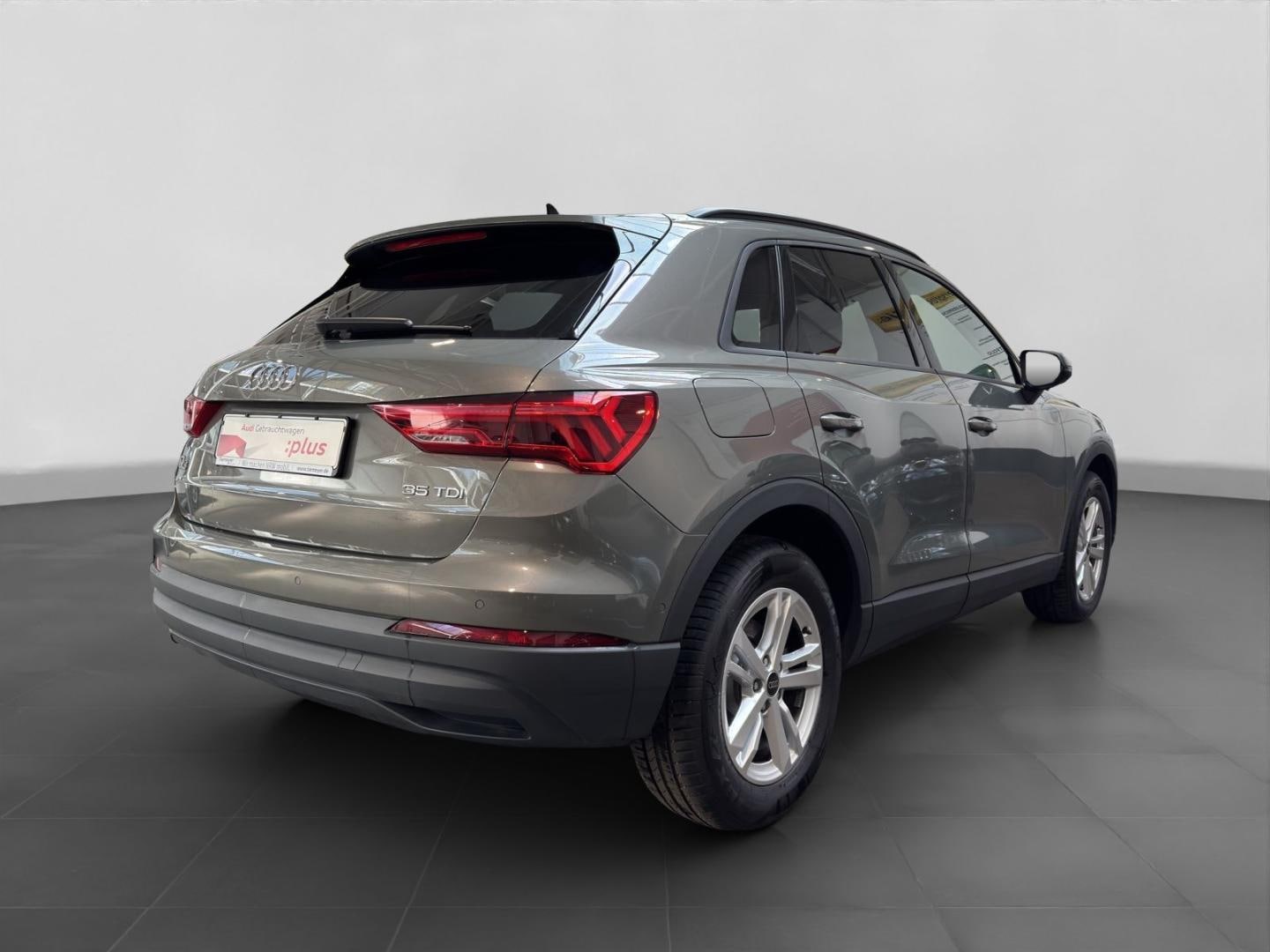 Bild über Audi Q3 35 TDI S tronic - für weitere Informationen kontaktieren Sie den Audi Partner