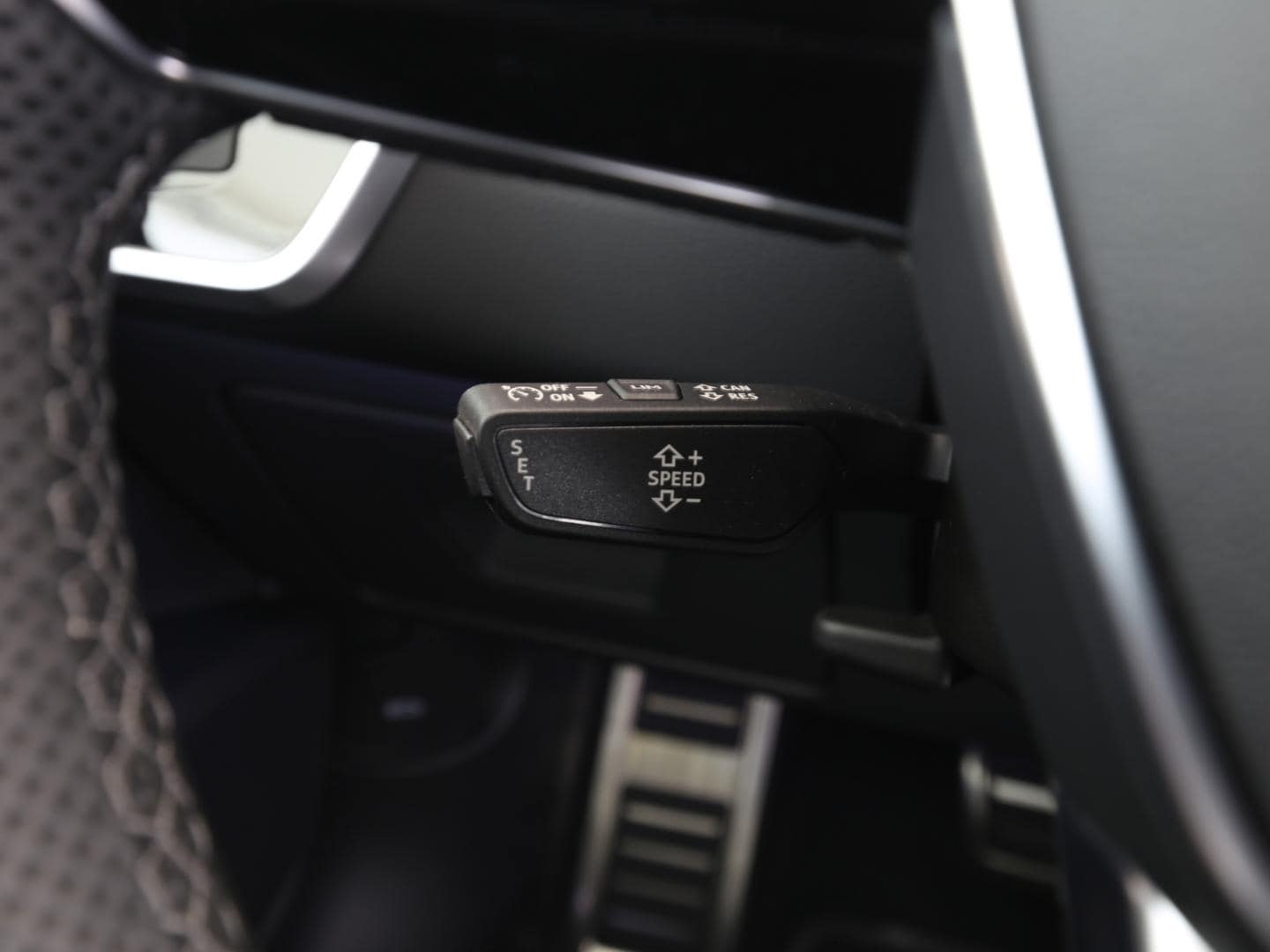 Bild über Audi S6 Avant TDI quattro tiptronic - für weitere Informationen kontaktieren Sie den Audi Partner