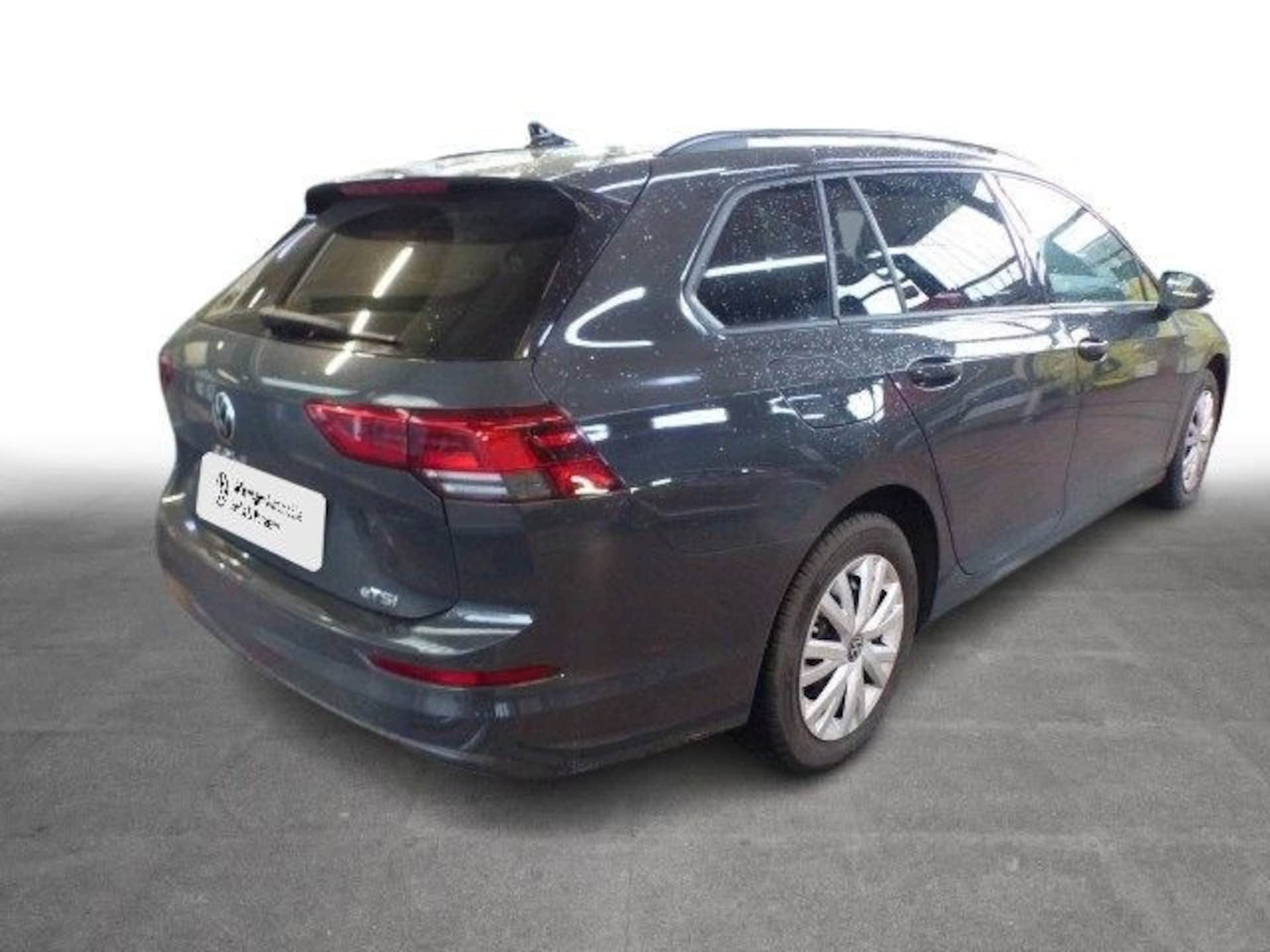 Volkswagen Golf Variant Life