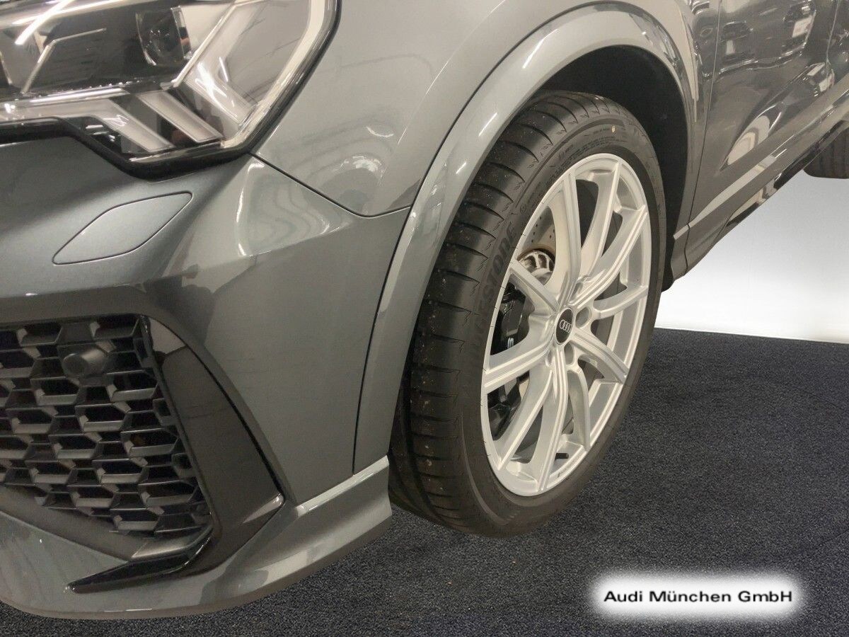 Image about Audi RS Q3 TFSI quattro S tronic
