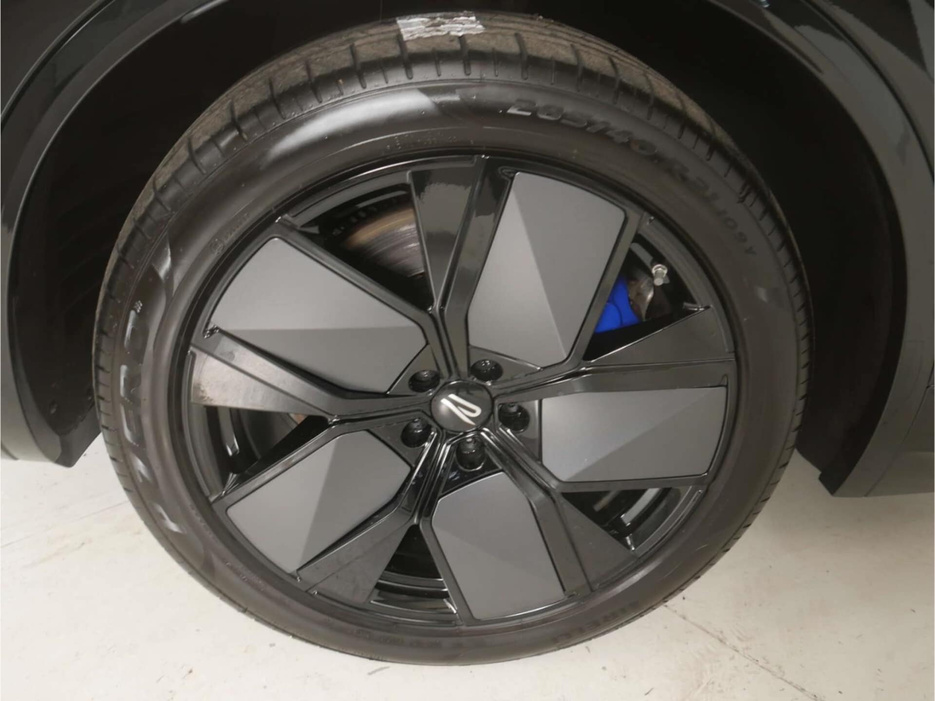 Volkswagen Touareg R