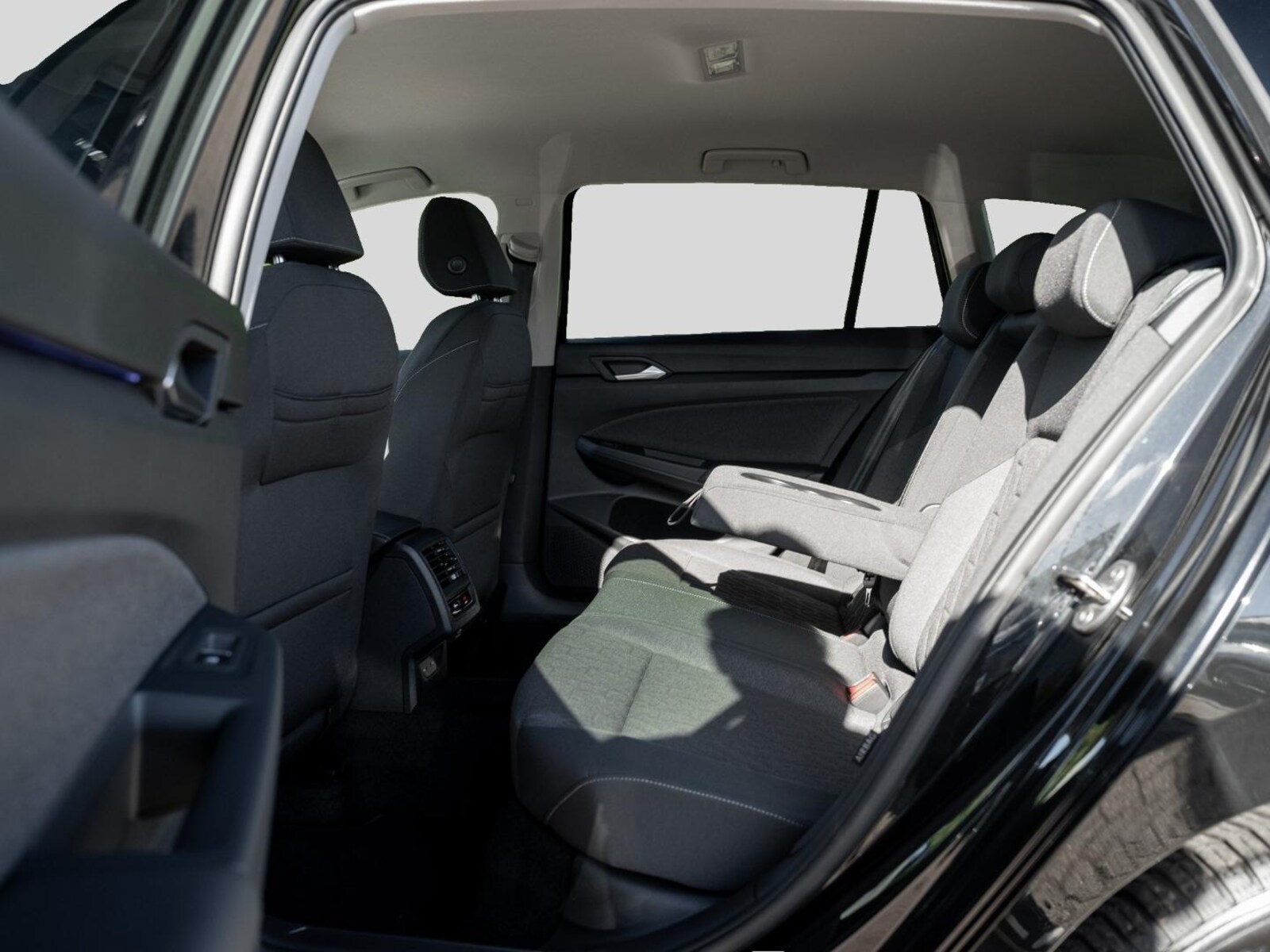 Volkswagen Golf Variant – Bild 8