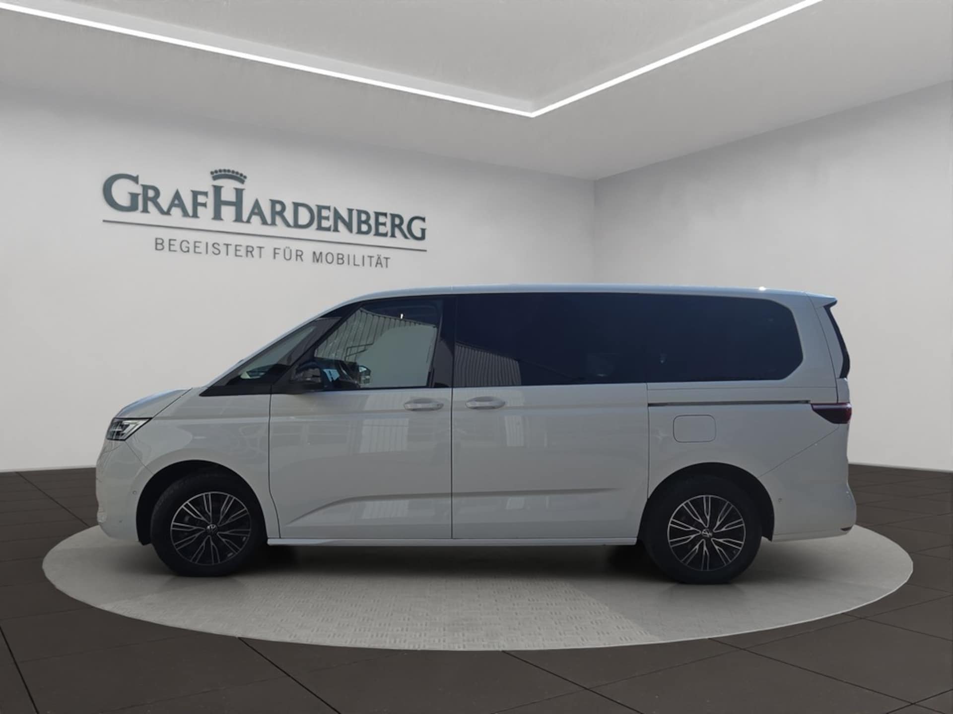 Volkswagen Multivan Langversion Basis-Modell
