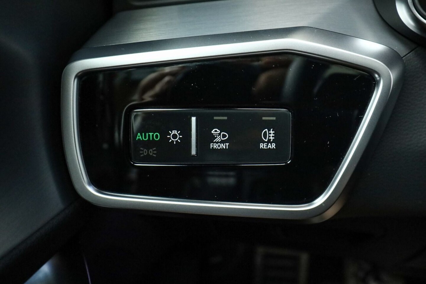 Bild über Audi S6 Avant TDI quattro tiptronic - für weitere Informationen kontaktieren Sie den Audi Partner