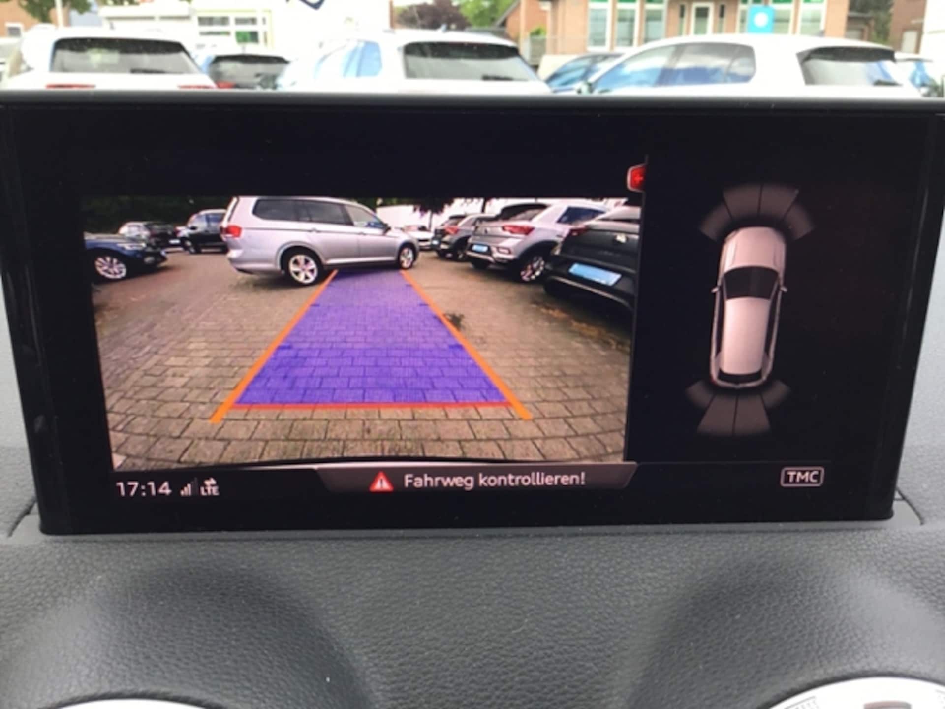 Audi Q2 S line