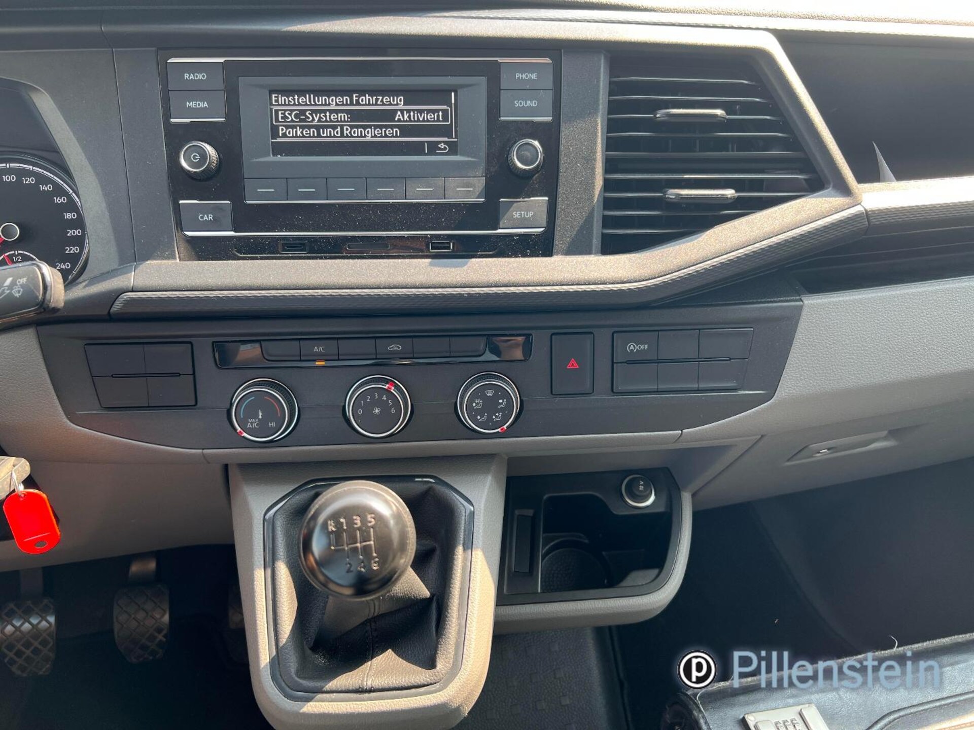 Volkswagen T6.1 Transporter Kasten langer Radstand