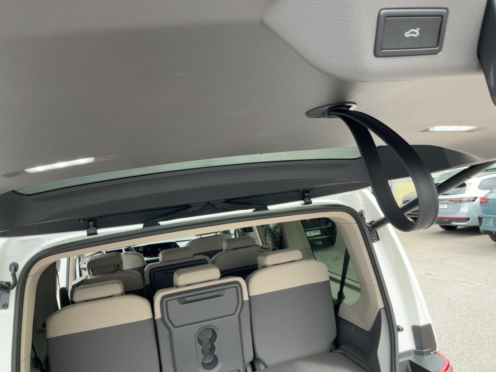 Volkswagen Multivan Langversion – Bild 16