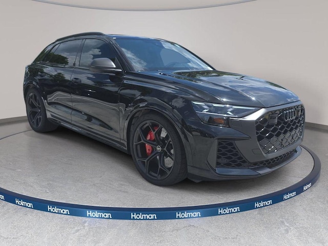 2026 Audi RS Q8 SUV performance