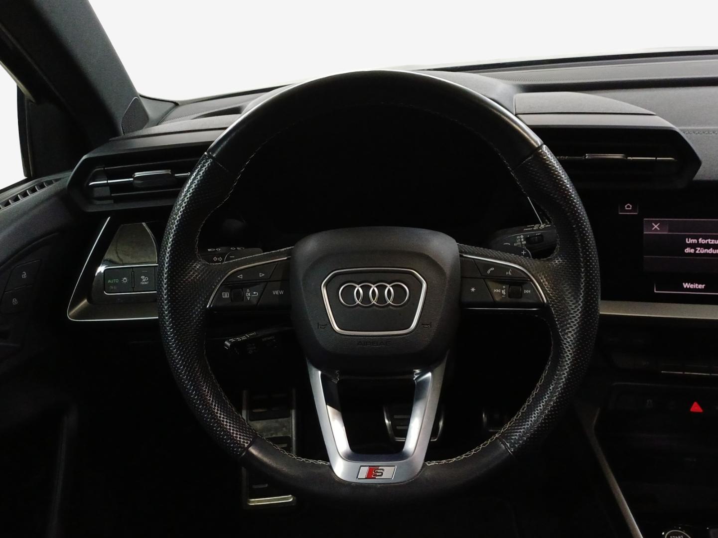 Image de Audi A3 Sportback Attraction 35 TFSI 110 kW (150 ch) S tronic - for more details contact your dealer