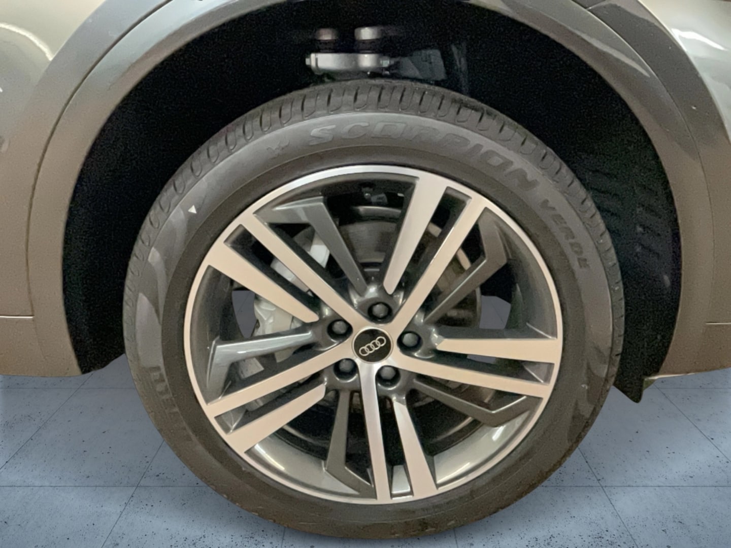 Bild über Audi Q5 Sportback 40 TDI quattro S tronic - für weitere Informationen kontaktieren Sie den Audi Partner