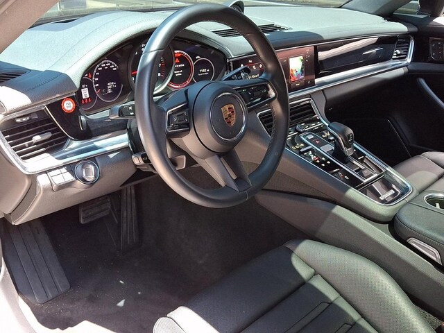 2023 Porsche Panamera