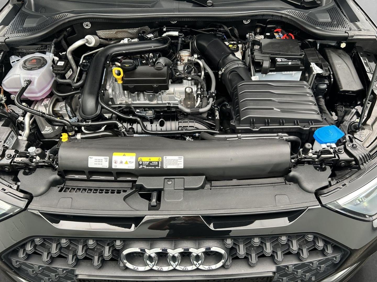 Bild über Audi A1 allstreet 30 TFSI Schaltgetriebe - für weitere Informationen kontaktieren Sie den Audi Partner