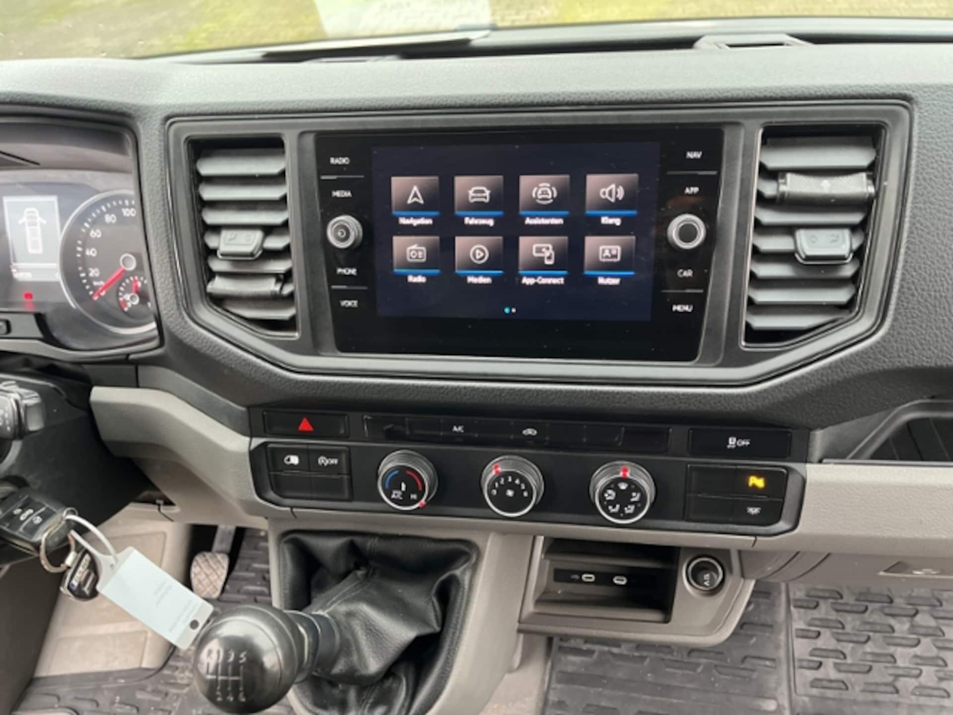 Volkswagen Crafter Kasten langer Radstand