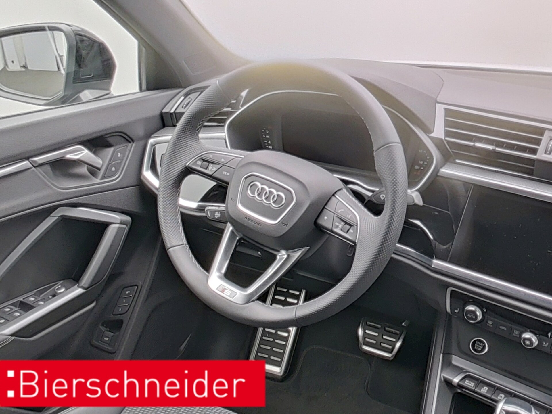 Audi Q3 Sportback S line