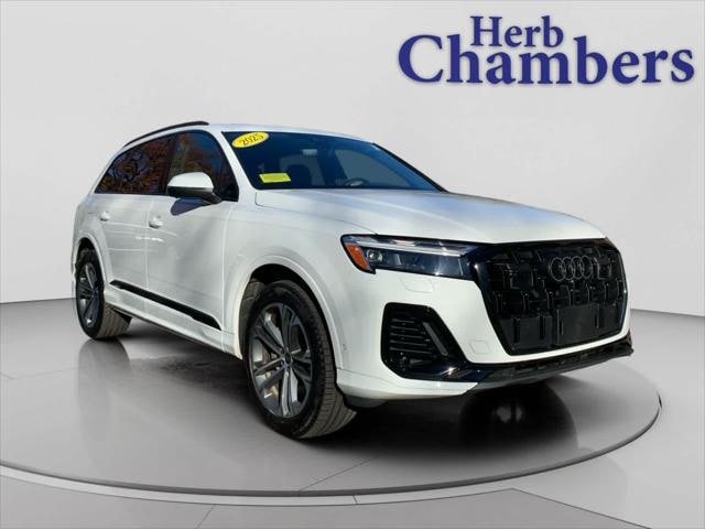 2025 Audi Q7 Premium Plus's photo
