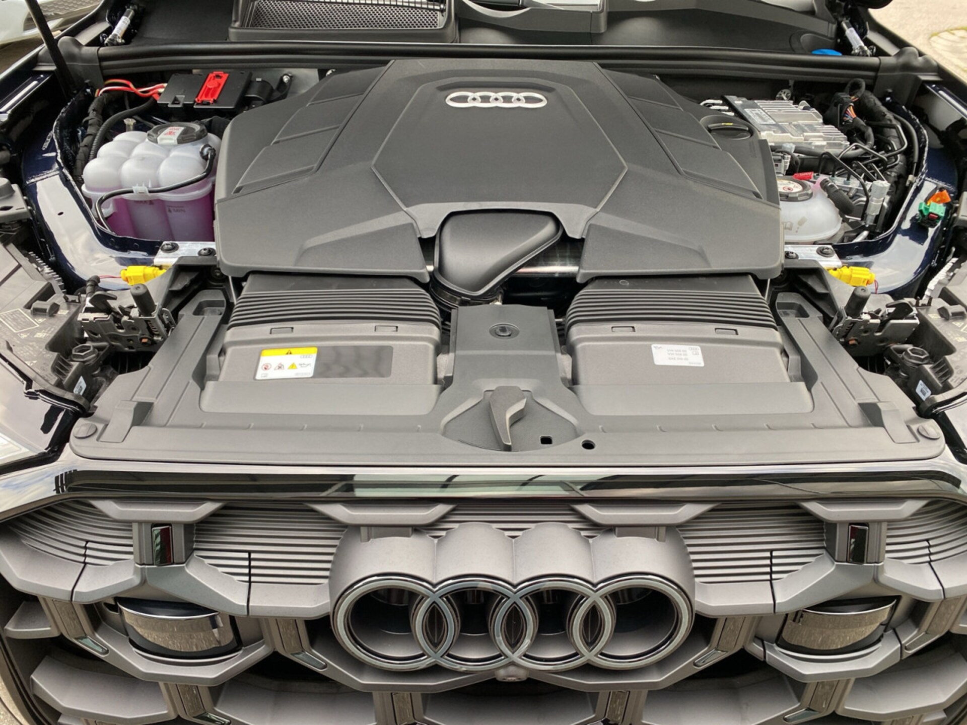Audi Q7 SUV TFSI e S line