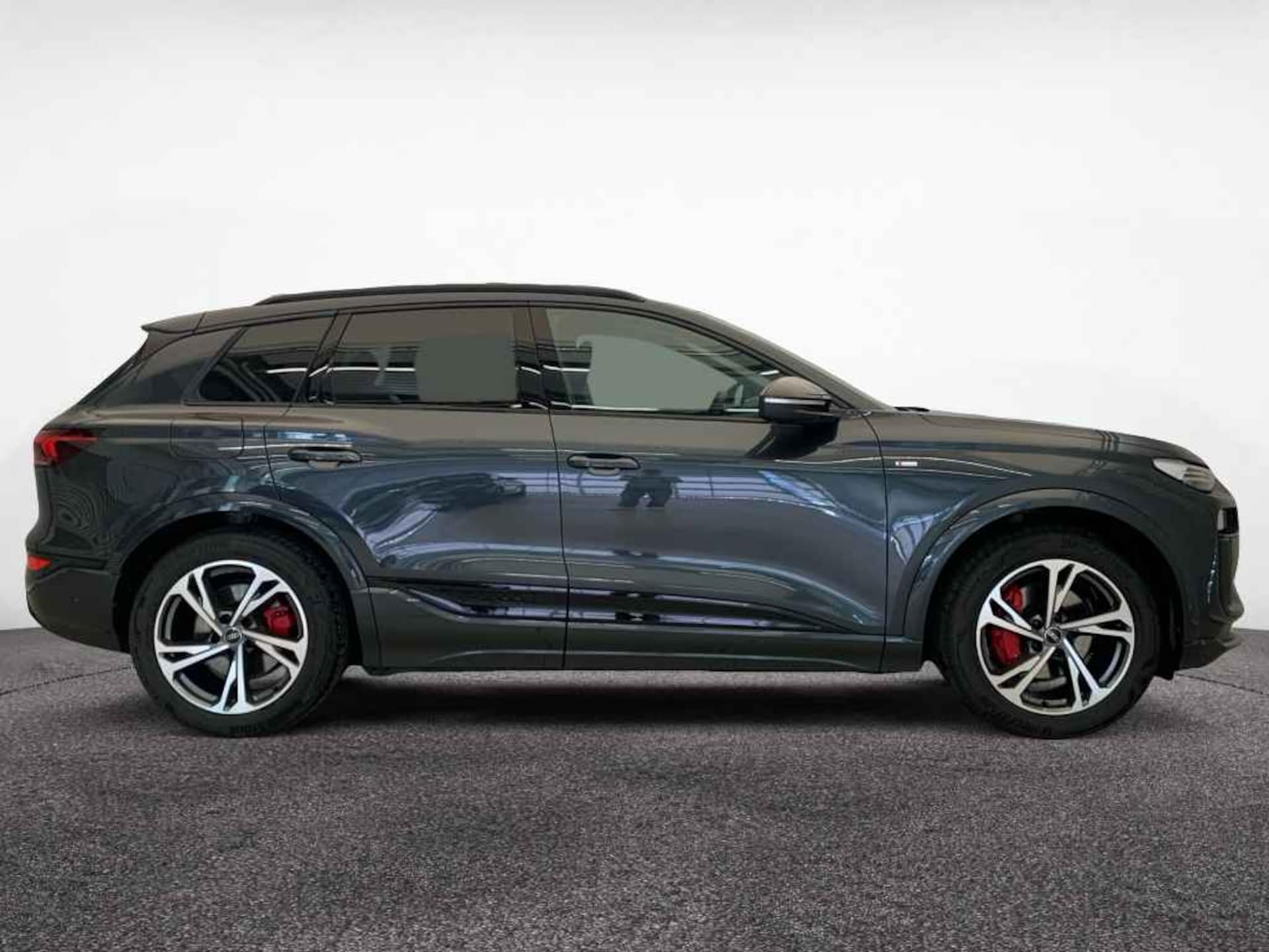 Audi Q6 SUV e-tron