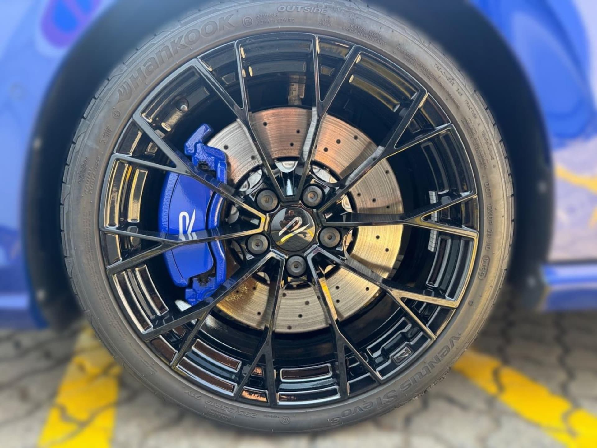 Volkswagen Golf Variant R