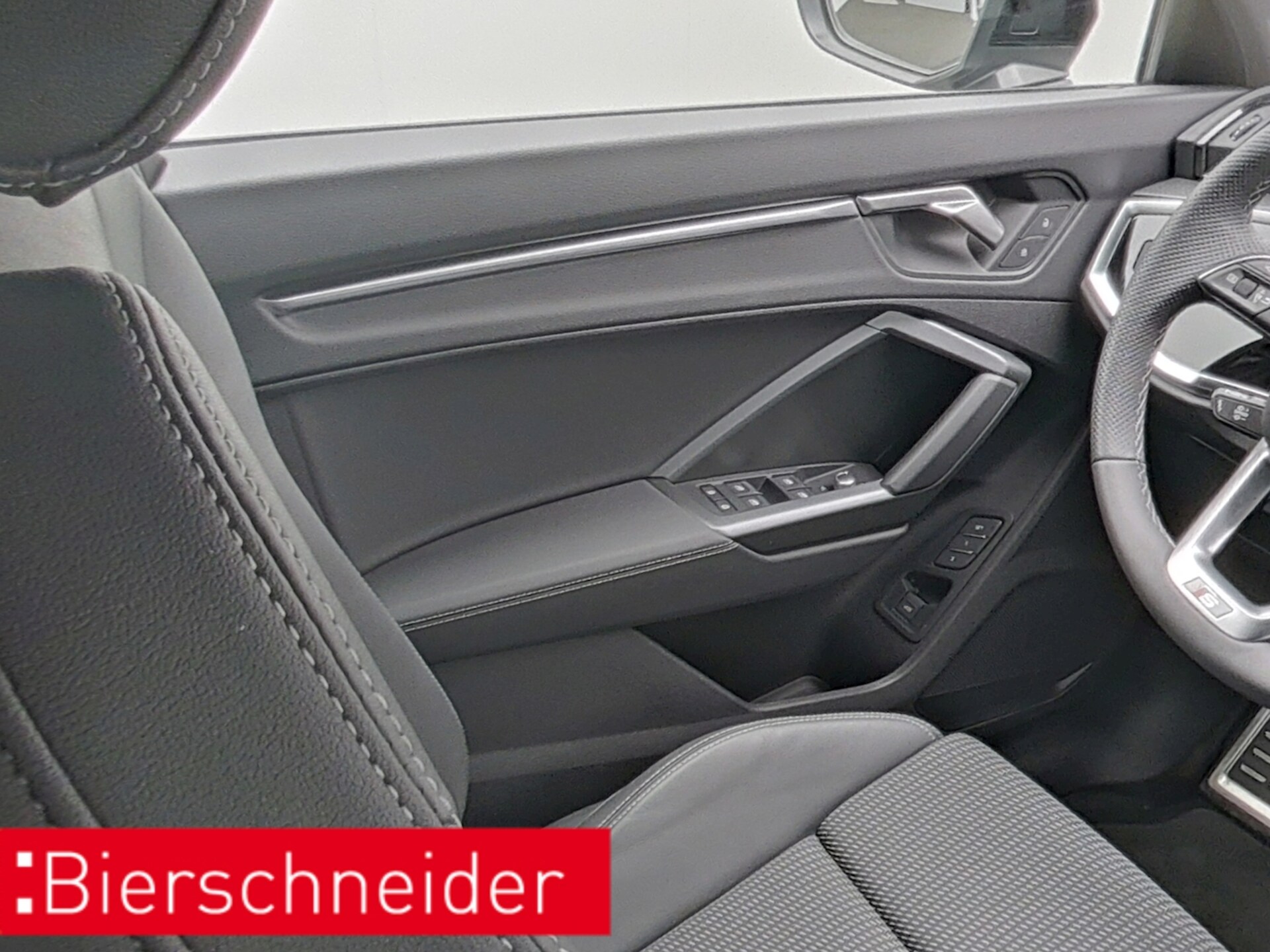 Audi Q3 Sportback S line
