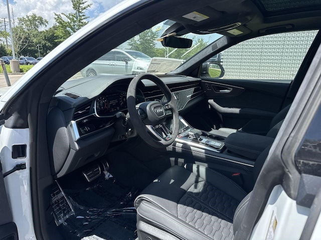2026 Audi RS Q8 SUV performance