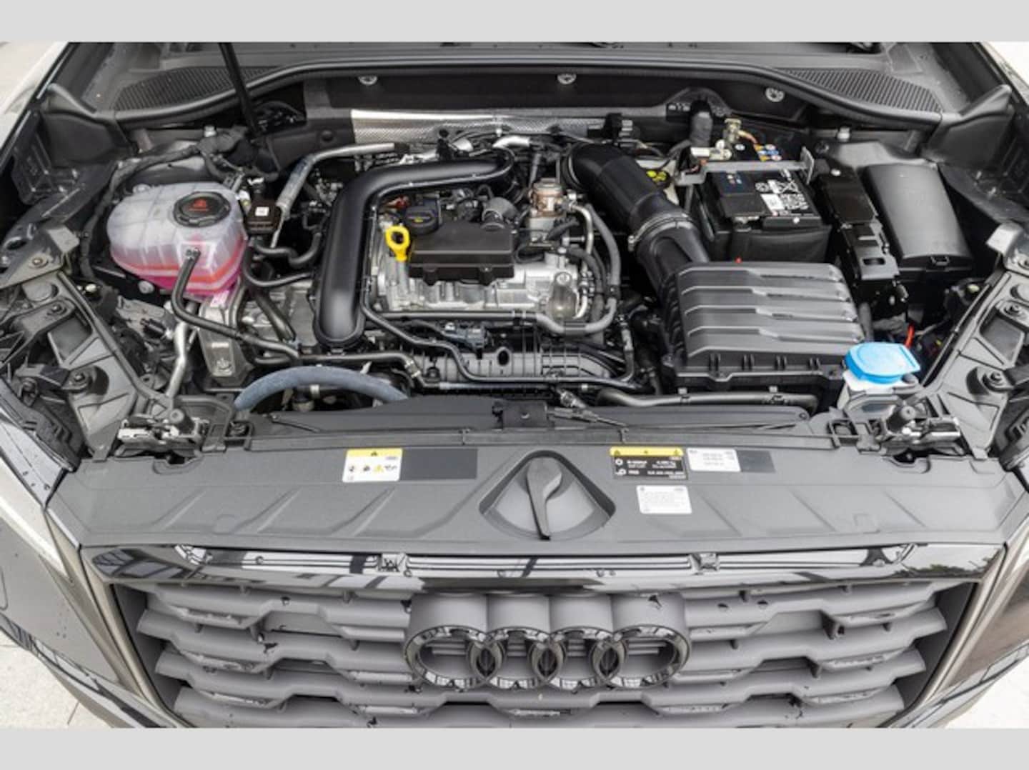 Bild über Audi Q2 advanced 30 TFSI Schaltgetriebe - für weitere Informationen kontaktieren Sie den Audi Partner