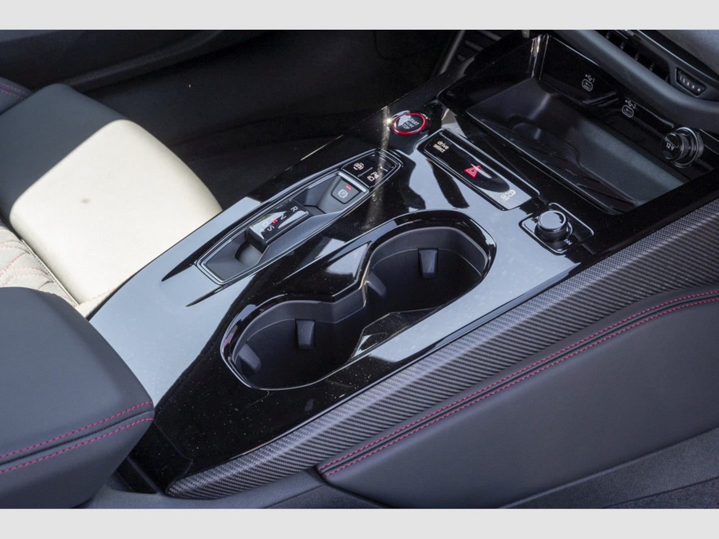Bild über Audi S5 Avant TFSI 270 kW S tronic - für weitere Informationen kontaktieren Sie den Audi Partner