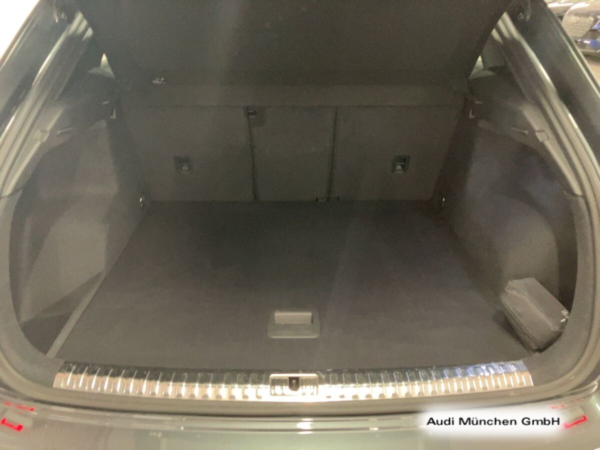 Image about Audi RS Q3 TFSI quattro S tronic