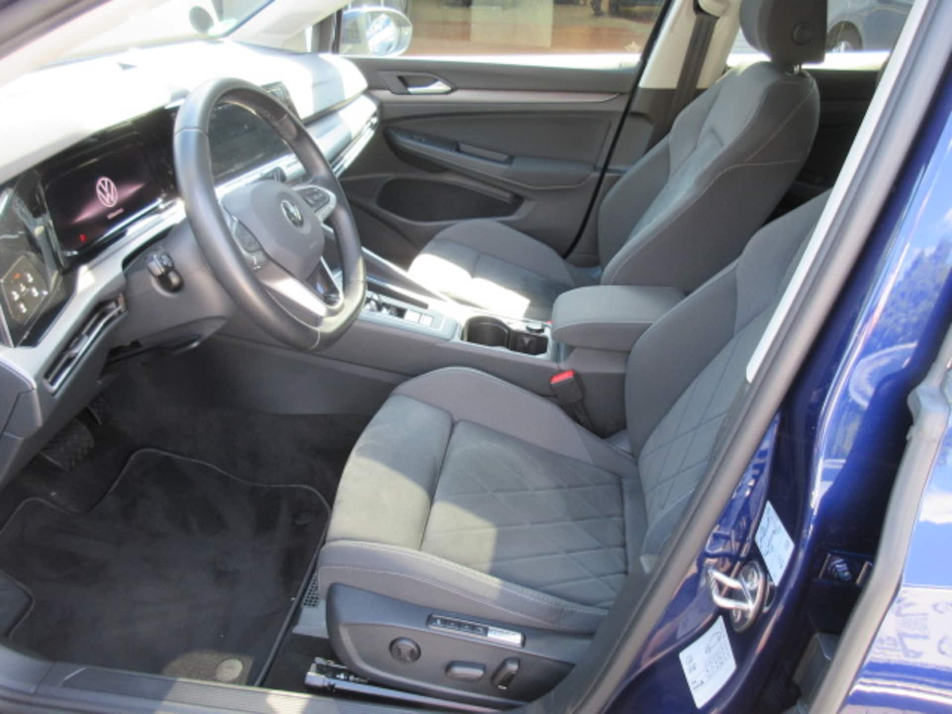 Volkswagen Golf Style