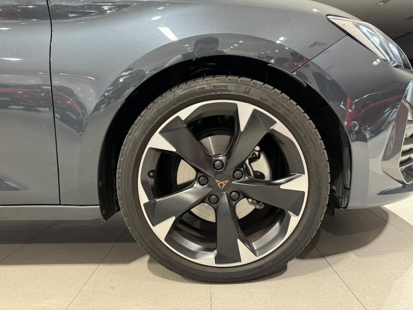 CUPRA Leon Sportstourer 1.5 eTSI DSG 110 kW (150 CV) — photo 8