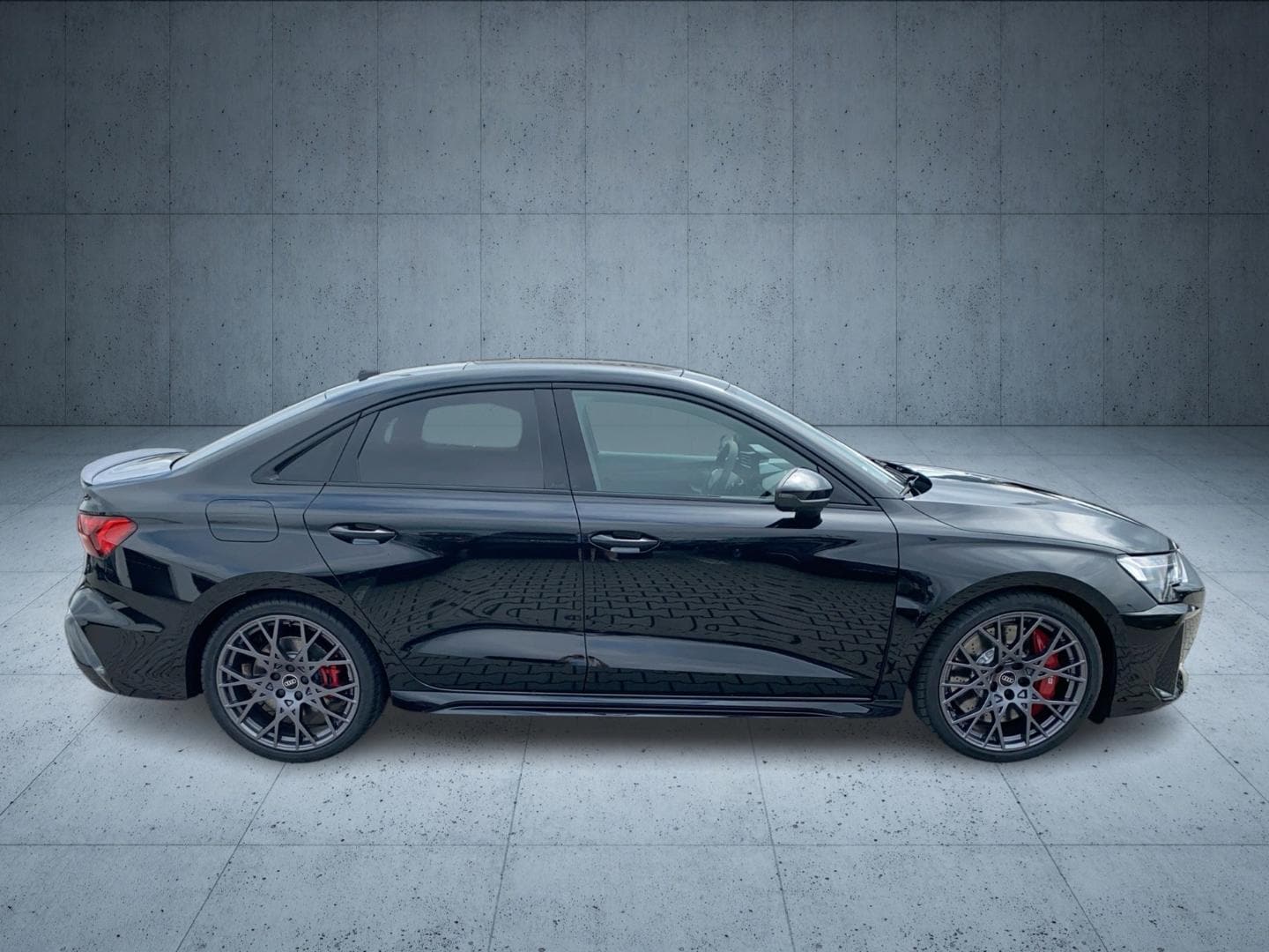 Bild über Audi RS 3 Limousine TFSI quattro 294 kW S tronic - für weitere Informationen kontaktieren Sie den Audi Partner
