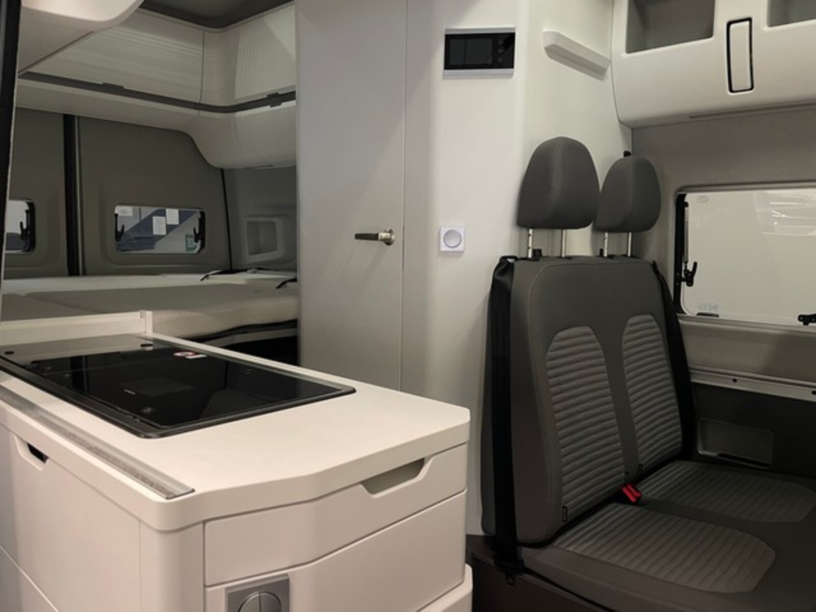Volkswagen Grand California 600 – Bild 11
