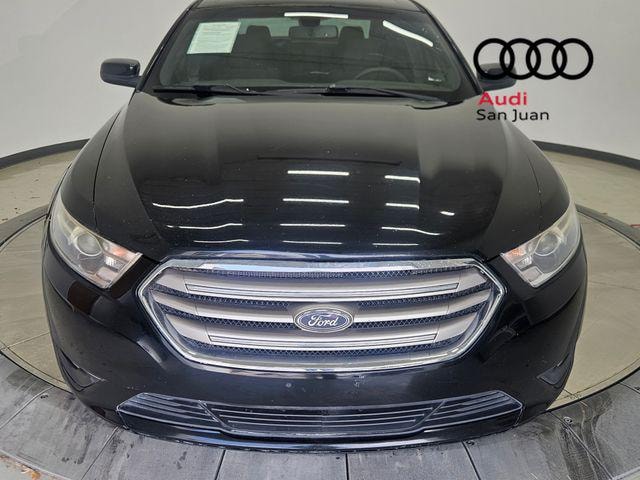 2016 Ford Taurus