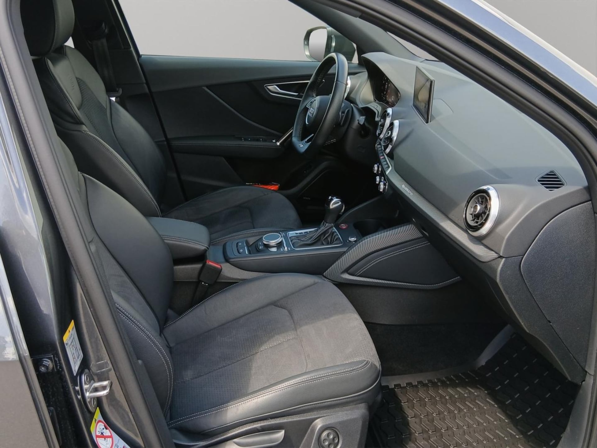 Audi SQ2